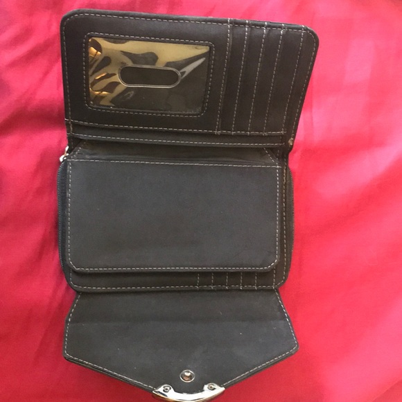 Black Leather Wallet - Picture 5 of 7